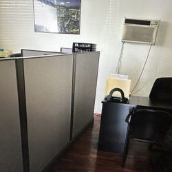 3 Cubicles 