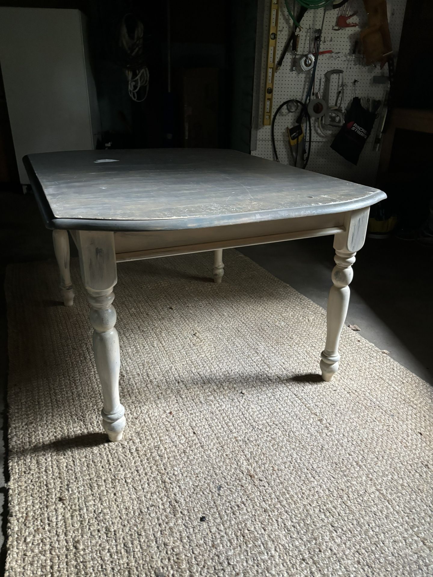 Farmhouse Shabby Kitchen table