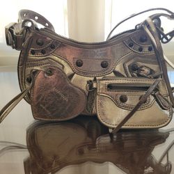 Extra Small Le Cagole Crinkle Metallic Shoulder Bag