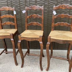 4 Fabulous French Bar Stools