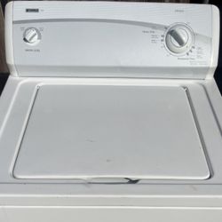 KENMORE 300 WASHER IN EXCELLENT CONDITION 