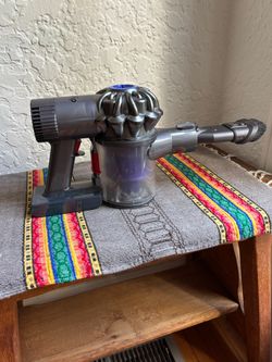 Dyson V6 Cordless Stick Vacuum
