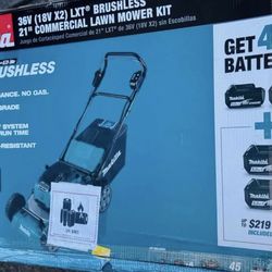 Makita 21 in. 18V X2 (36V) LXT Lithium-lon Cordless Walk Behind Self Propelled Lawn Mower Kit with 4battery &charger