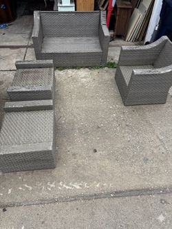 Wicker Outdoor Furniture Set