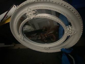 Like new mirror