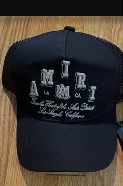 Amiri hat