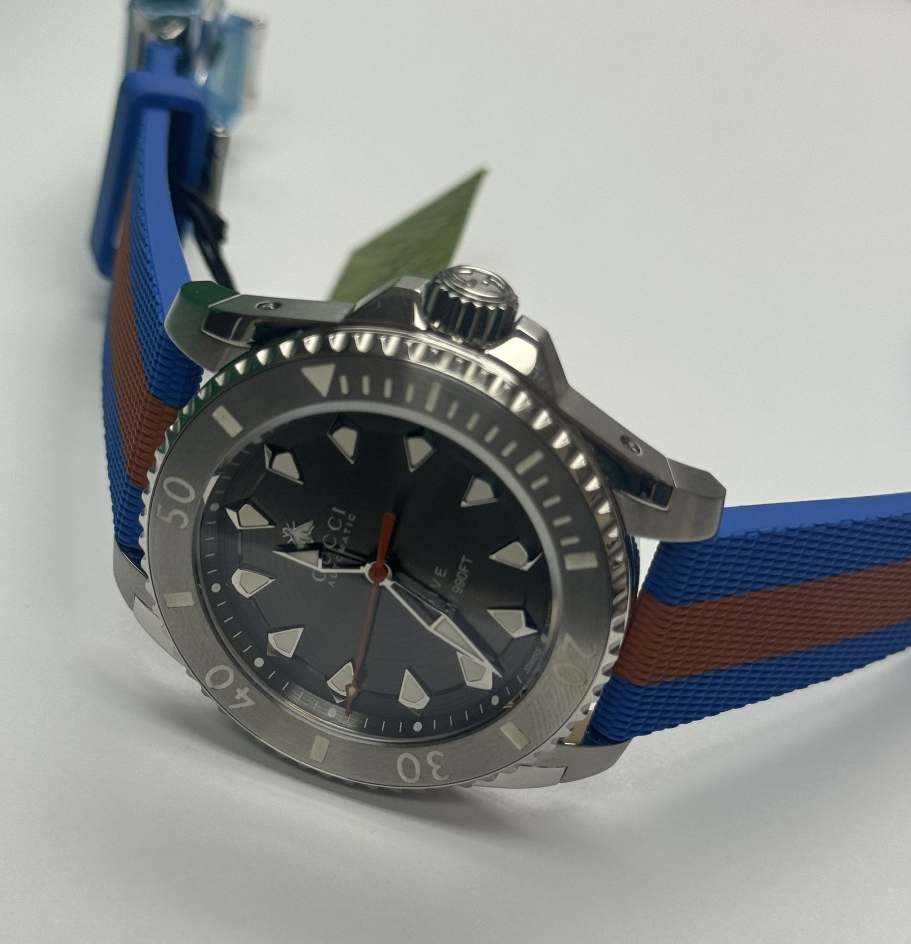 Gucci Dive Automatic YA136352