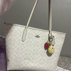 Coach City Tote Bag 