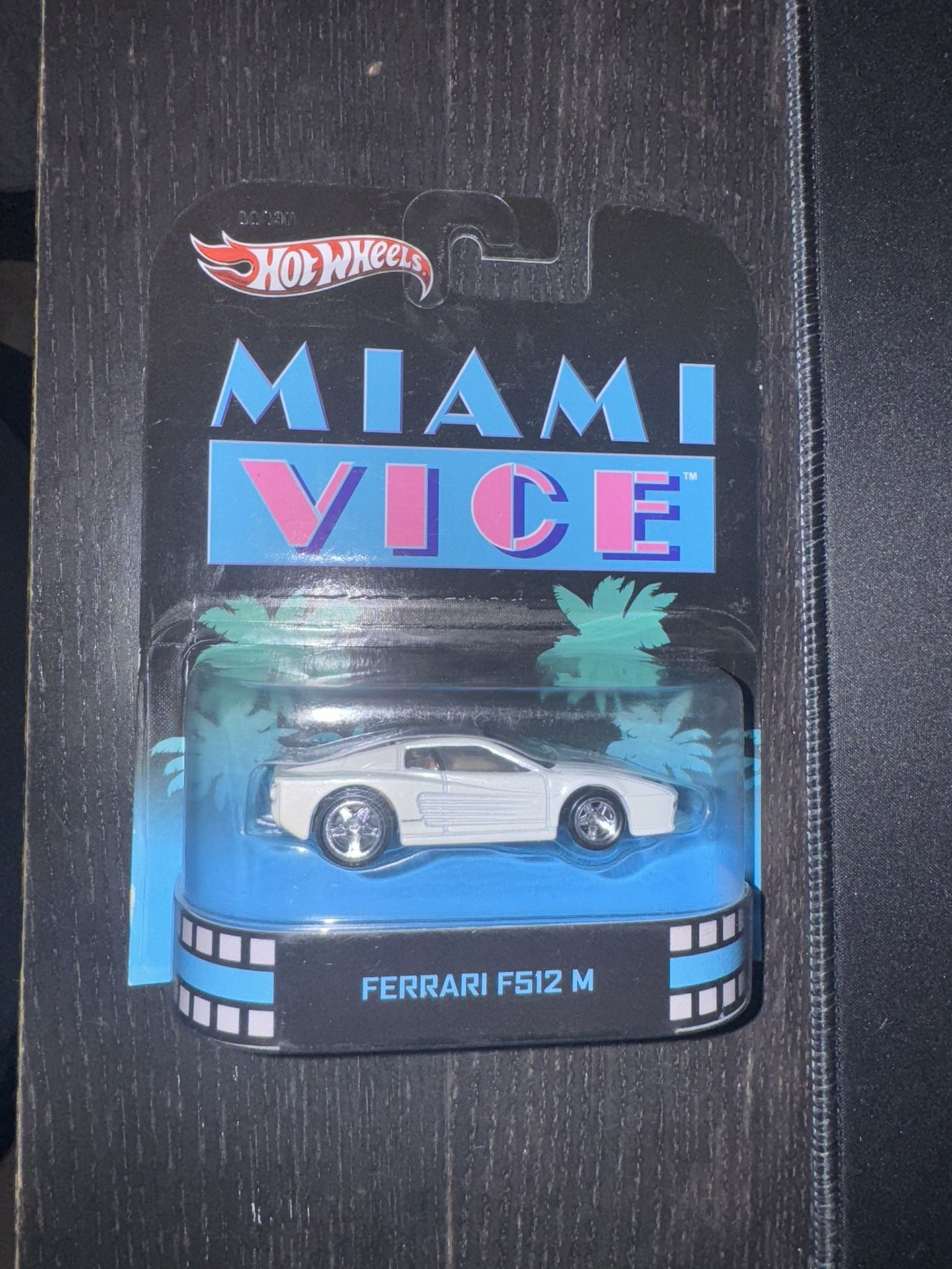 Hot Wheels Ferrari F512 M Premium Miami Vice