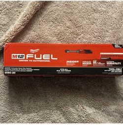 Milwaukee M12 FUEL INSIDER Extended Reach Box Ratchet 3050-20 Red Black