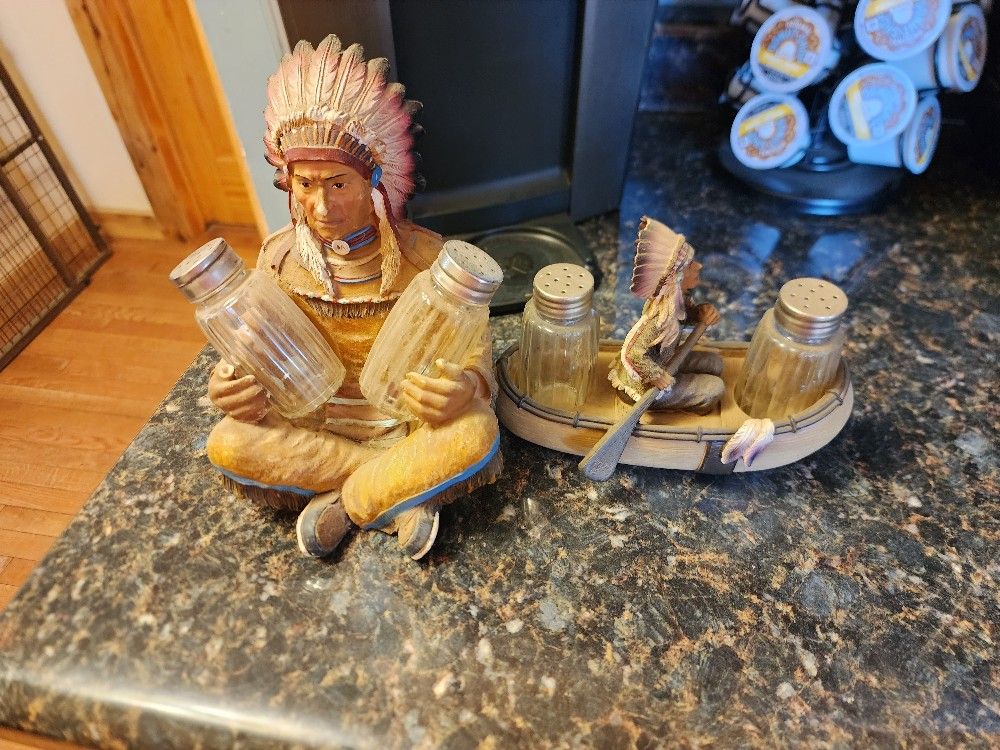 Indian Salt 🧂 And Pepper Shakers