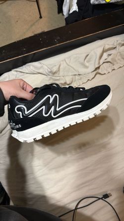 Marc Jacob’s The Jogger Sneaker Sz 8