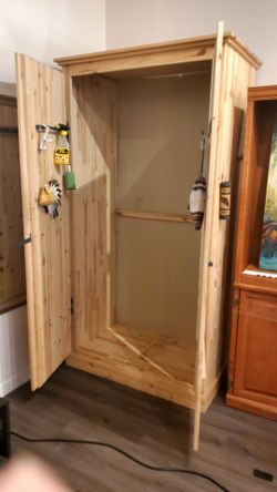 Cabinet/wardrobe