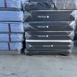 Nectar Mattress. Nectar Premier Queen Size - 13" Memory Foam Mattress Brand New Mattress