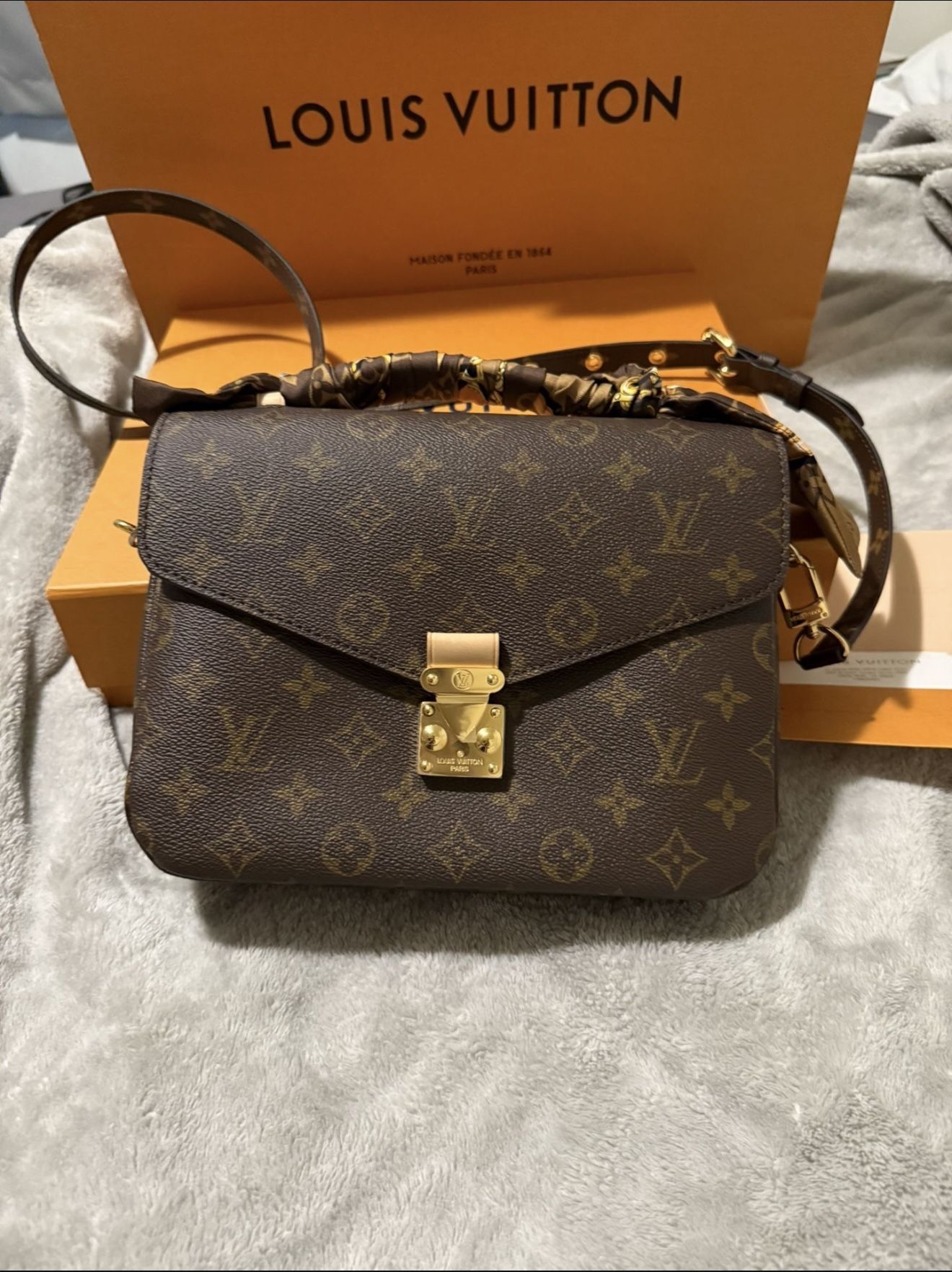 Louis Vuitton Pochette Métis