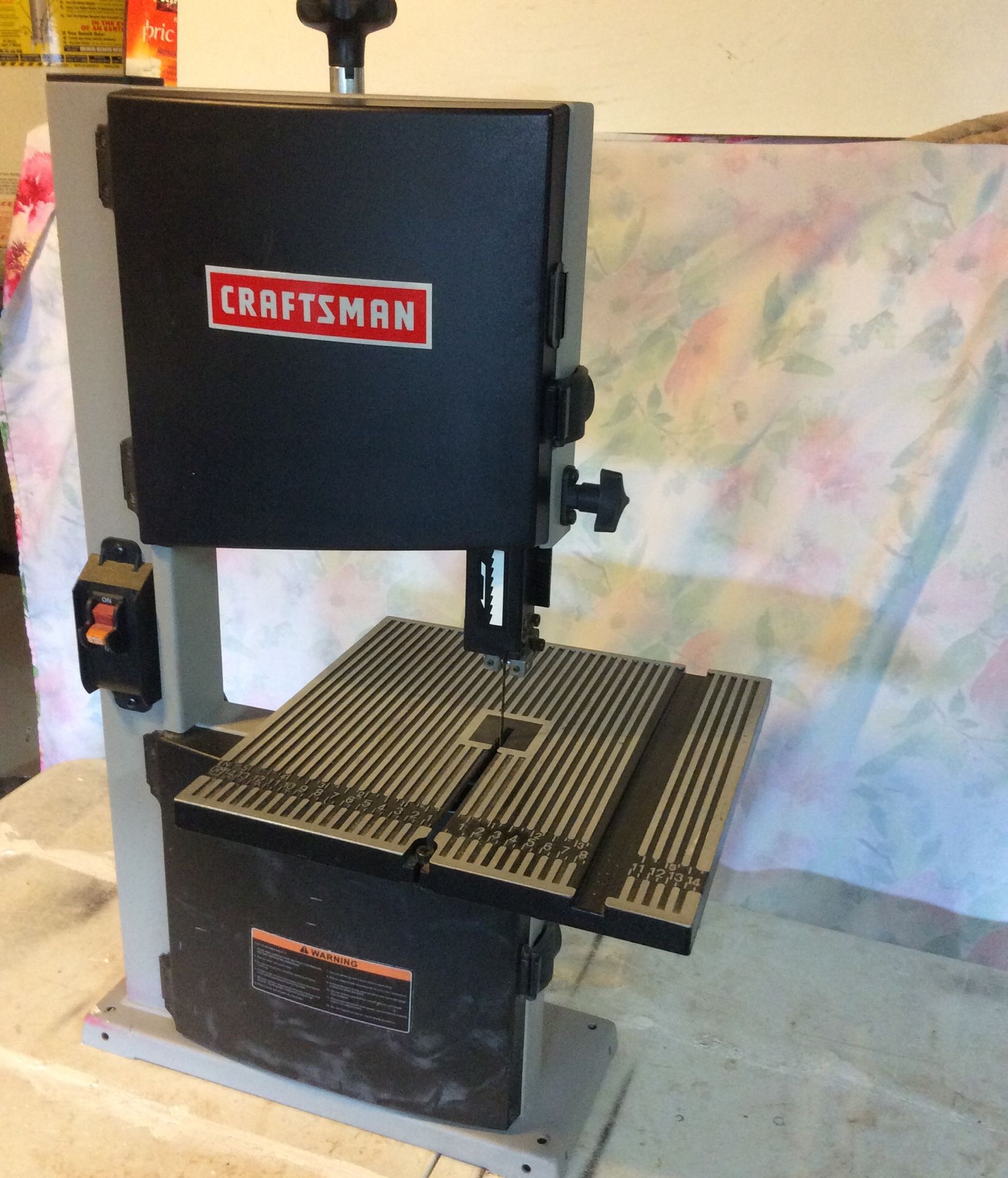 Craftsman 9in. Band Saw. 1/4 HP blade length 62in. Pick up only for