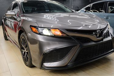 Toyota Camry Sedan