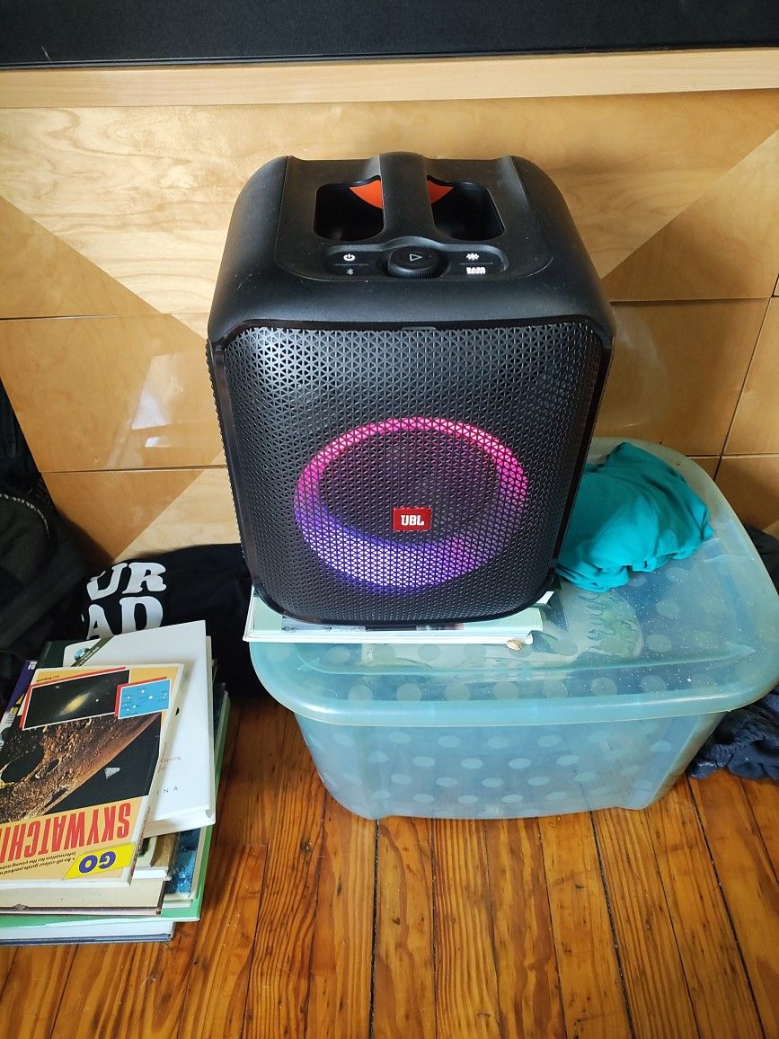 JBL Party Box Encore Essential