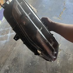 2020 Camaro Ls Passenger Side Headlight