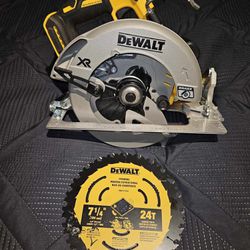 DEWALT 20V MAX 7-1/4-Inch Circular Saw with Brake, Tool Only, Cordless (DCS570B), Black BRUSHLESS MOTOR 20v