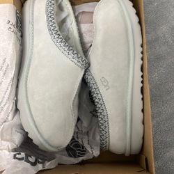 Brand New Size 6 Women 