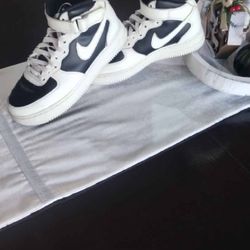 Nike Air Force 1 High - Women Size 8