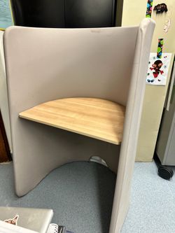 Study carrel/ small office cubicle