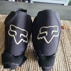 Fox Racing BMX Motorcycle Offroad  Launch D30 Knee Guards Sz S