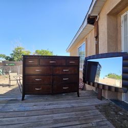 Dresser W/ Mirror 