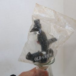 NIP VINTAGE OLD CROW  WHISKEY POURER STOPPER BOTTLE TOPPER
