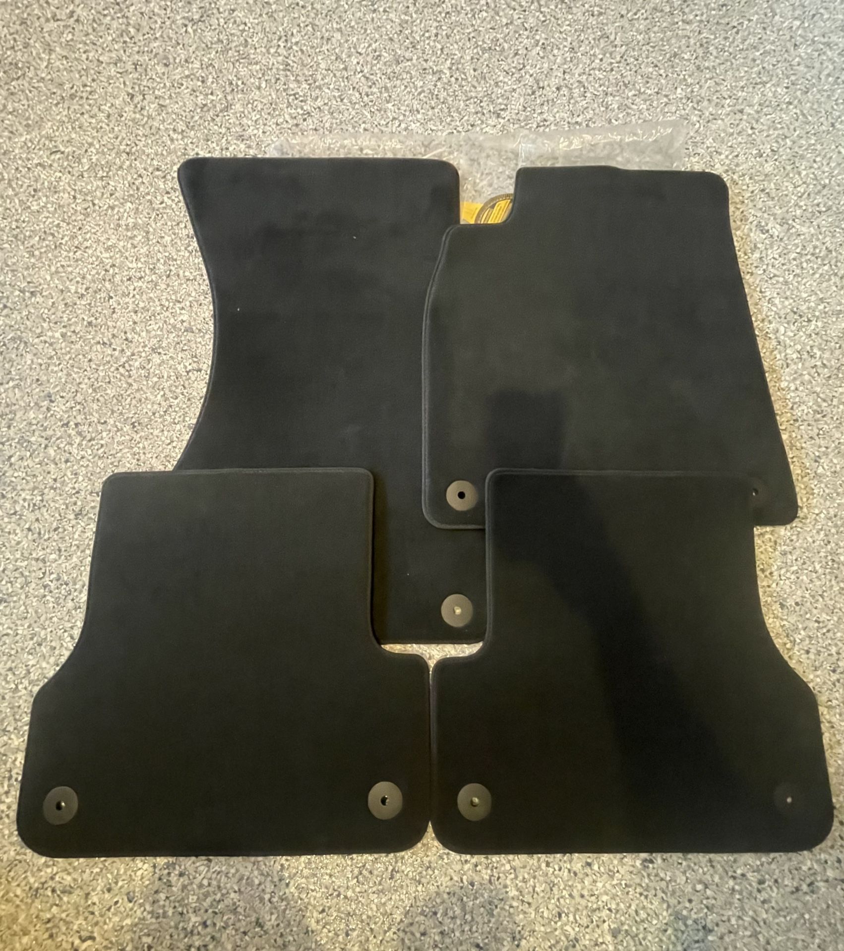 Audi A6 (2012-18) Floor Mats OEM