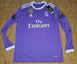 2016/2017 real Madrid purple jersey long sleeve cr7 Ronaldo

Size:
M
L
XL