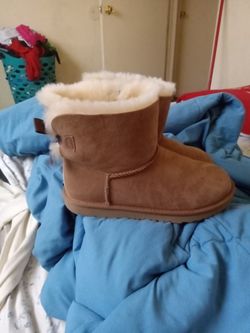 Ugg Boots Tan