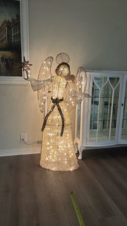Lighted Angel Outdoor Christmas Decoration