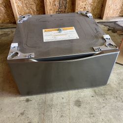LG Washer And Dryer Pedestal 