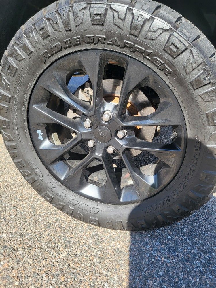 5 Nitto Ridge Grapplers M/T Tires
