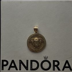 14k Versace Medusa Pendant