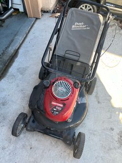 Craftsman 650 Series Briggs & Stratton Lawnmower