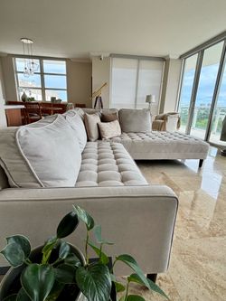 L-Shaped Sectional Sofa- Excellent Condition
