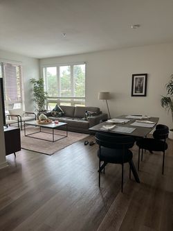 Raynor Extension Dining Table