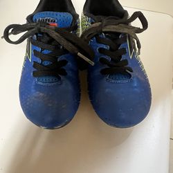 Size 11 kids Soccer Cleats