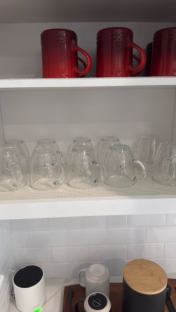 Coffee mug sets (set of 10 clear and 6 red)