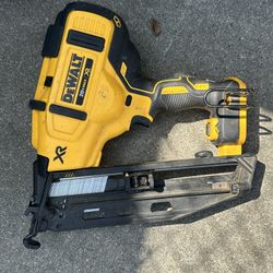 Dewalt Stapler 
