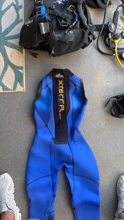 Vortex 4 womens triathlon Wetsuit size medium