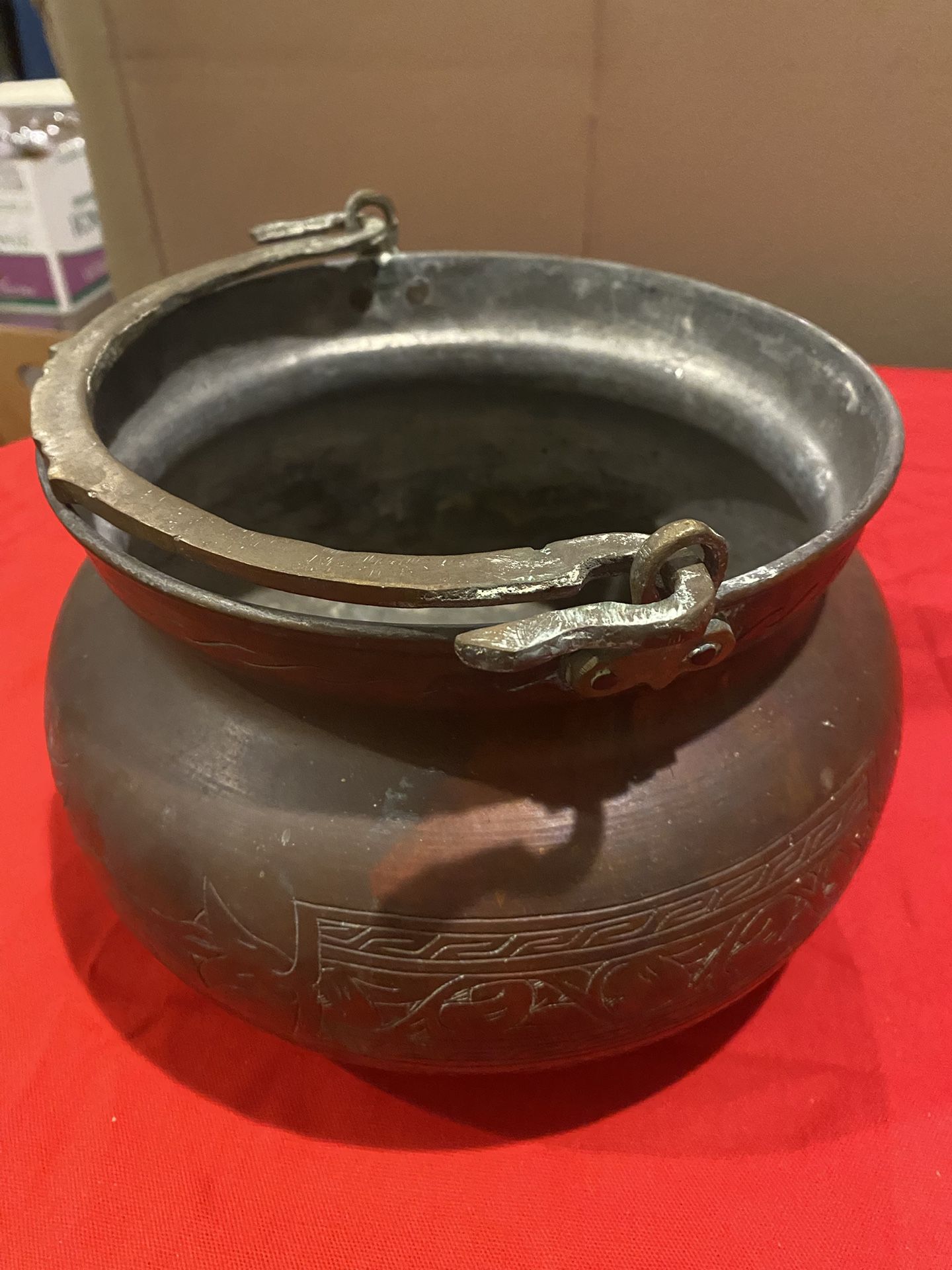 Antique hand hammered primitive brass/copper pot from early 20th century