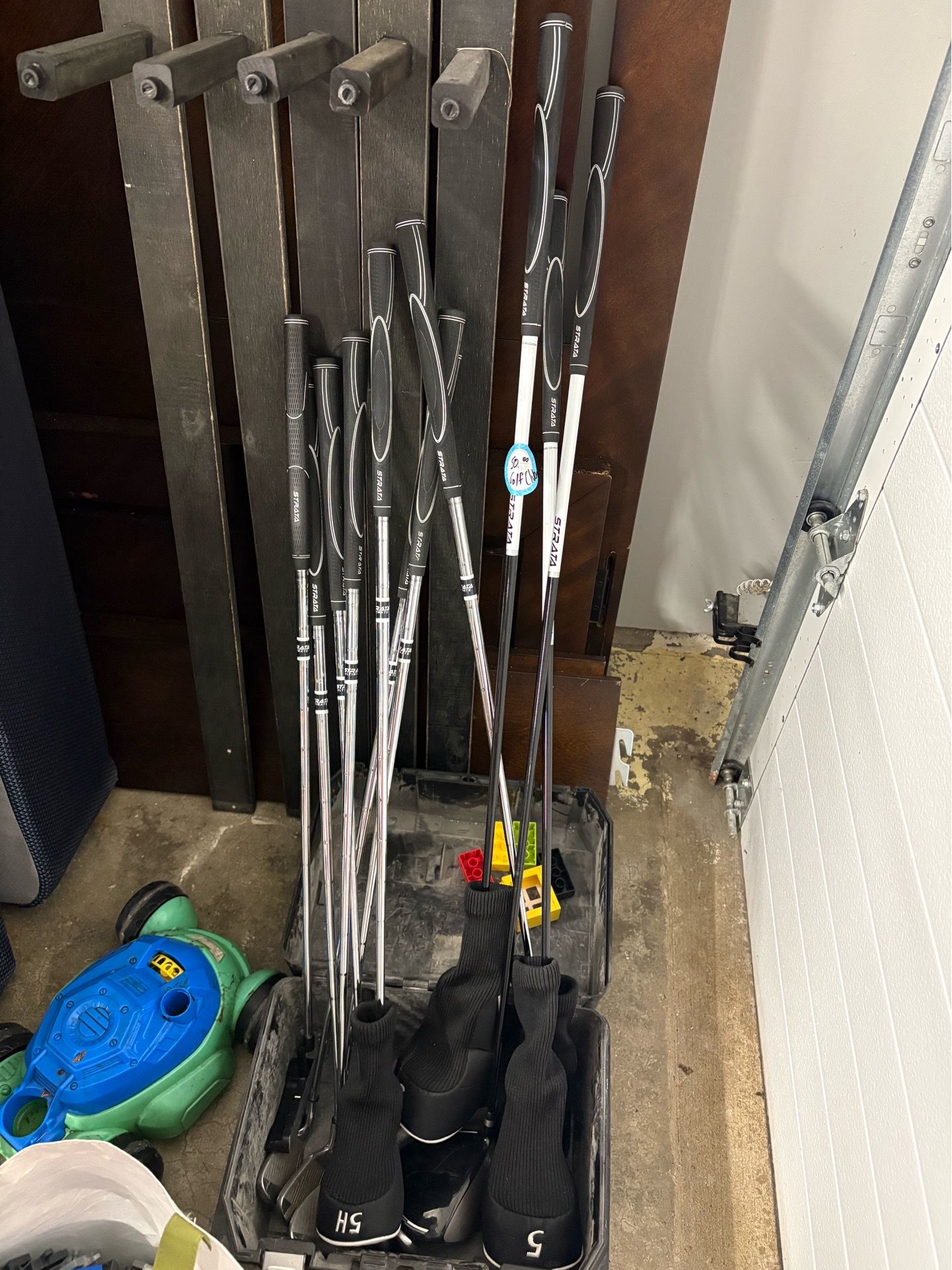 Golf clubs