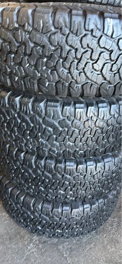 37x12.50/17 Bfgoodrich All Terrian Ko2 🔥