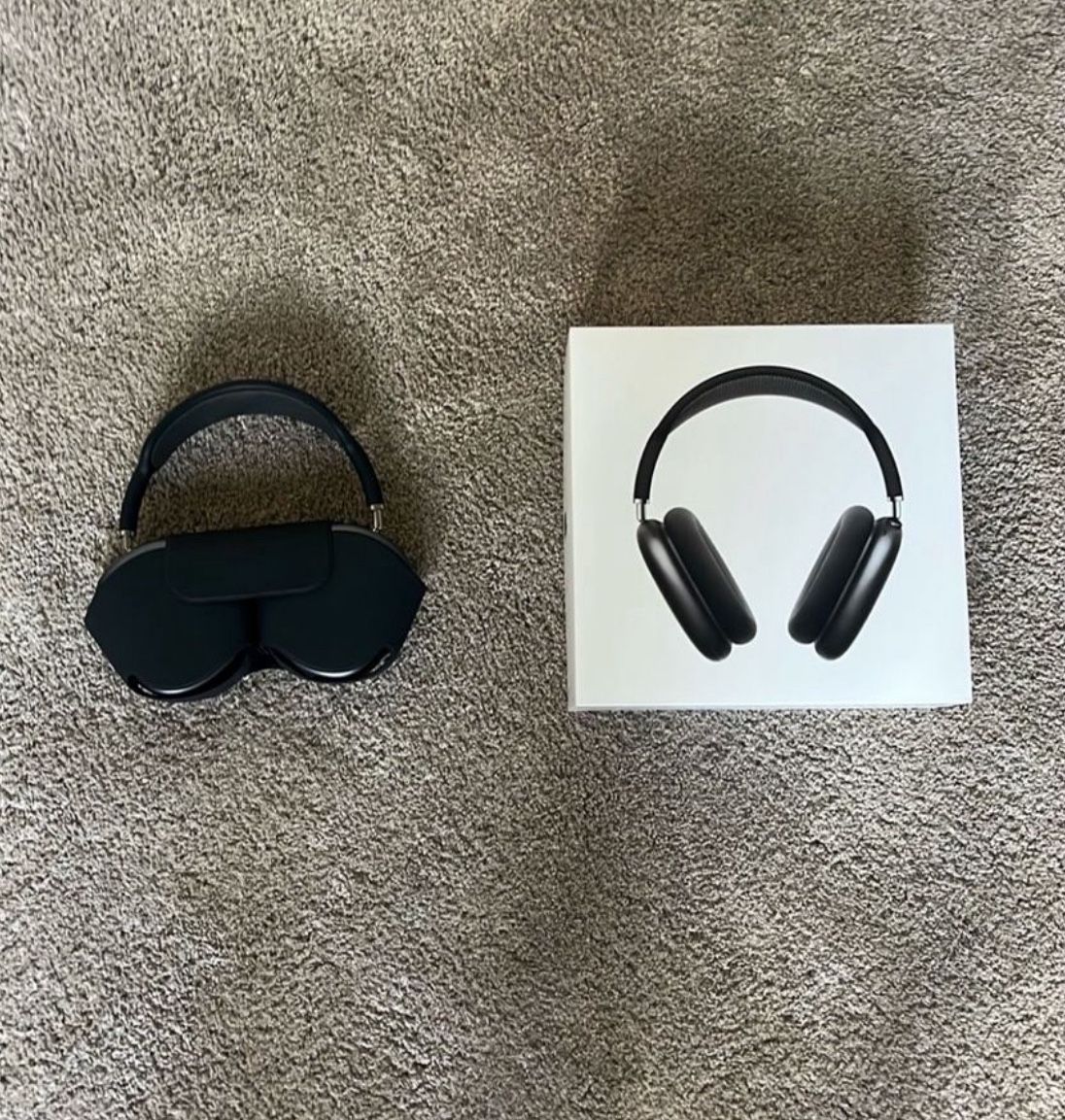 Apple AirPods Max First Gen Space Grey