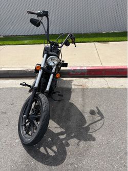 Harley Davidson 2019 iron 883