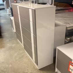 Chest 